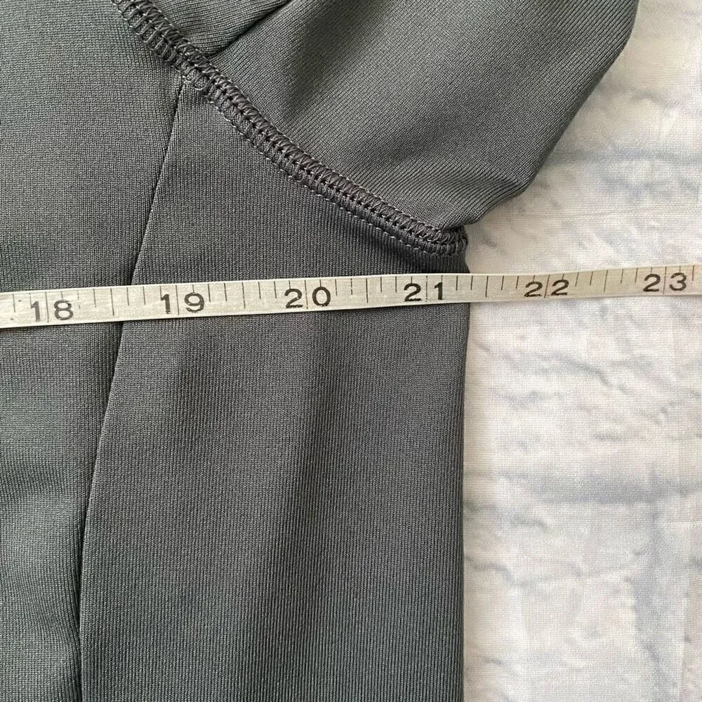 Xersion men M lightweight longsleeve quarter zip pullover grey